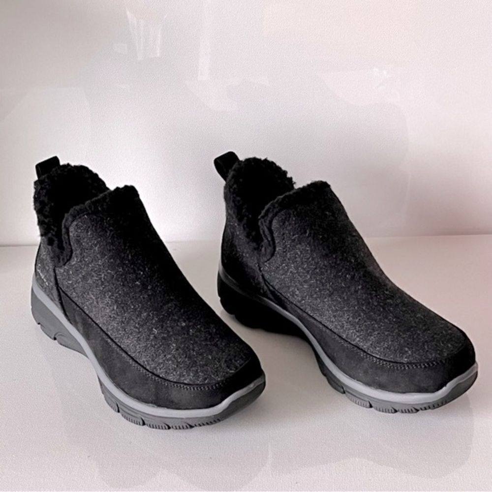 Skechers Relaxed Fit Easy Going Faux Fur Wool Ankle Boots